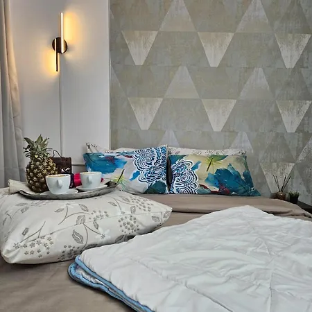 Kiwi Apart-Hotel 1Br Wi-Fi Free - Close To Old Town - Cozy Location - Shorter Or Longer Stay - R&M Boutique-2